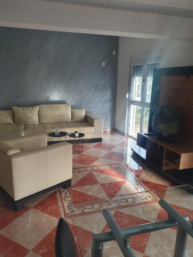 Villa Apartmani Anja Dobra Voda Exterior photo