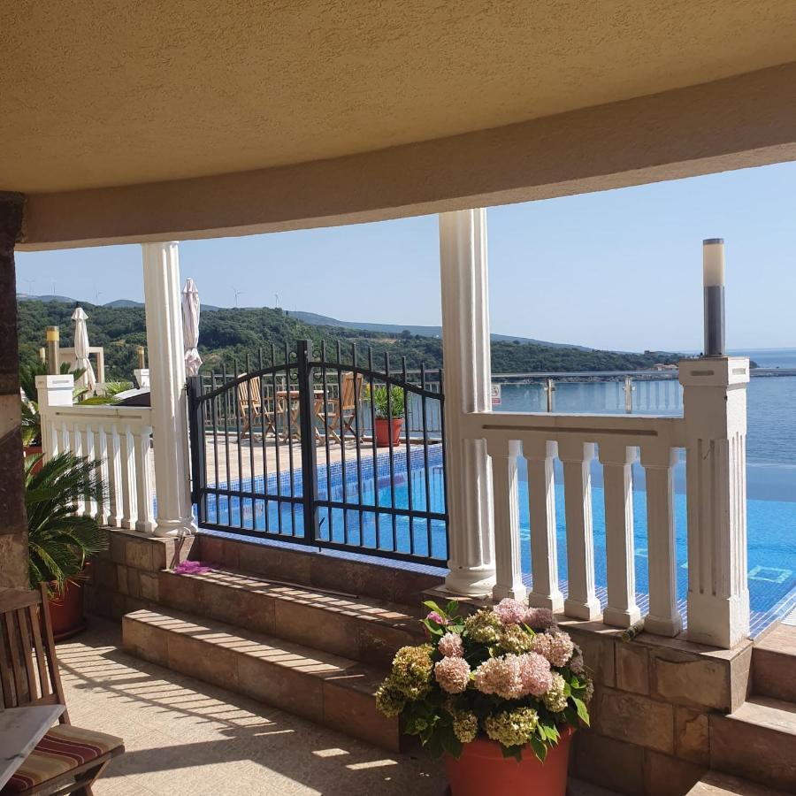 Villa Apartmani Anja Dobra Voda Exterior photo
